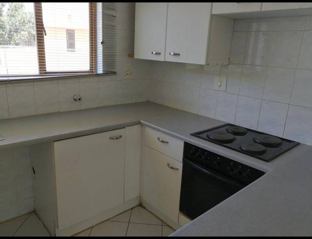 2 BEDROOM APARTMENT FOR SALE IN WATERKLOOF RIDGE